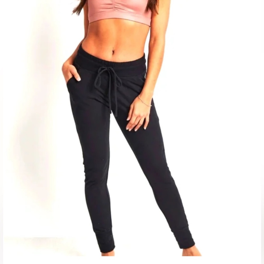 Free People Movement Sunny Wash Black Skinny Jogger NWT
